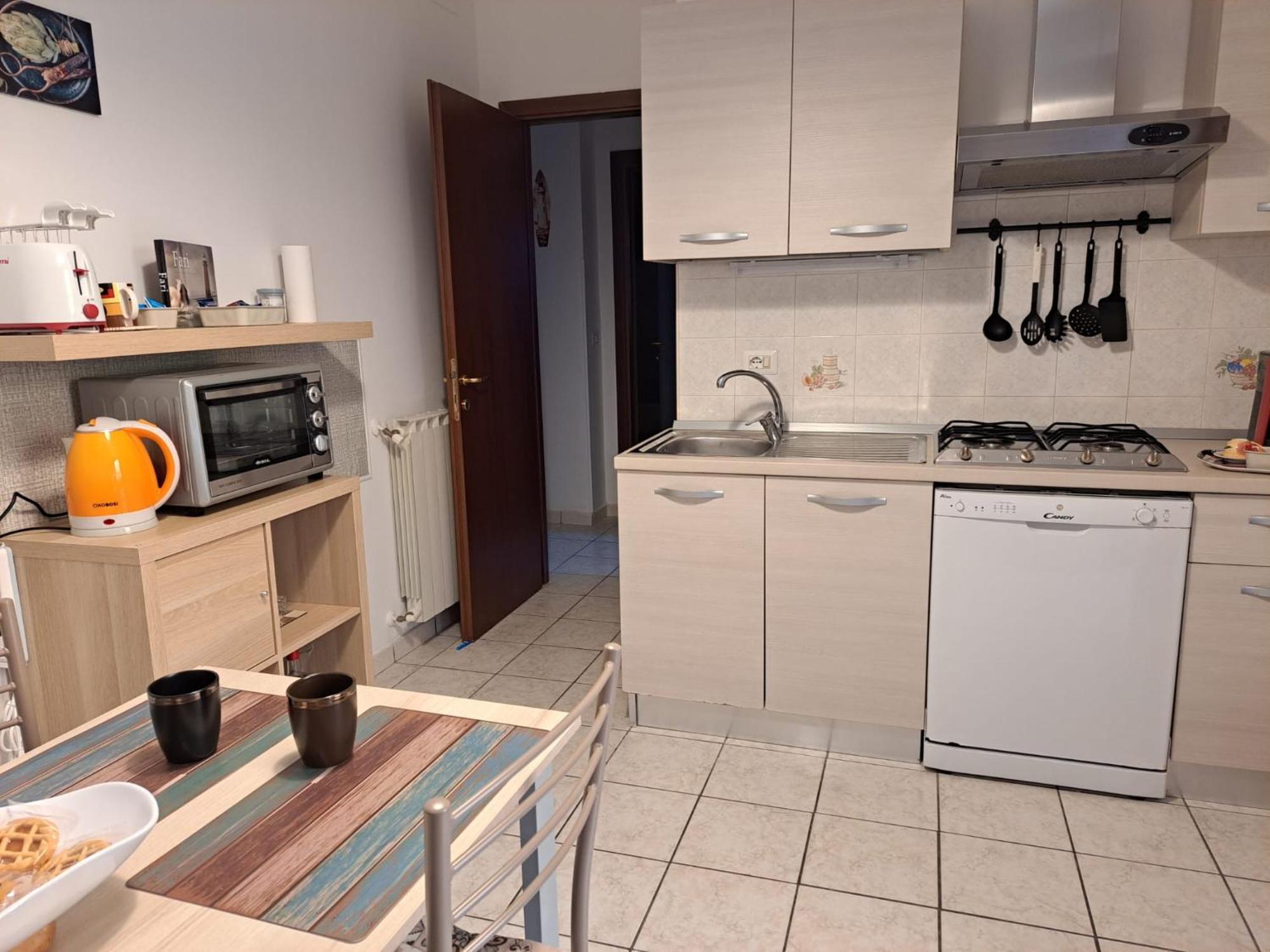 Apartment Holidays At The Dock - Airport