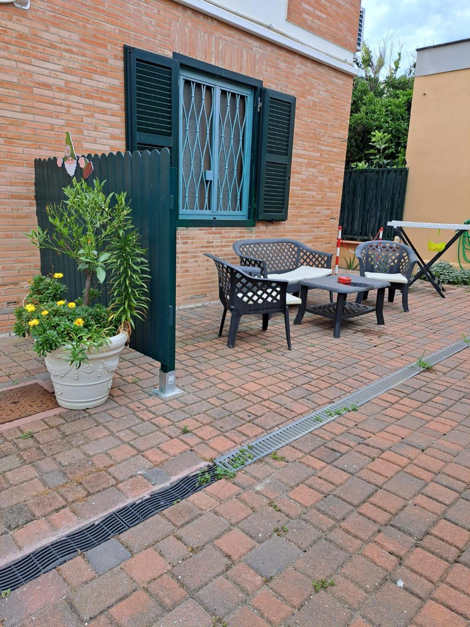Apartment Holidays At The Dock - Airport
