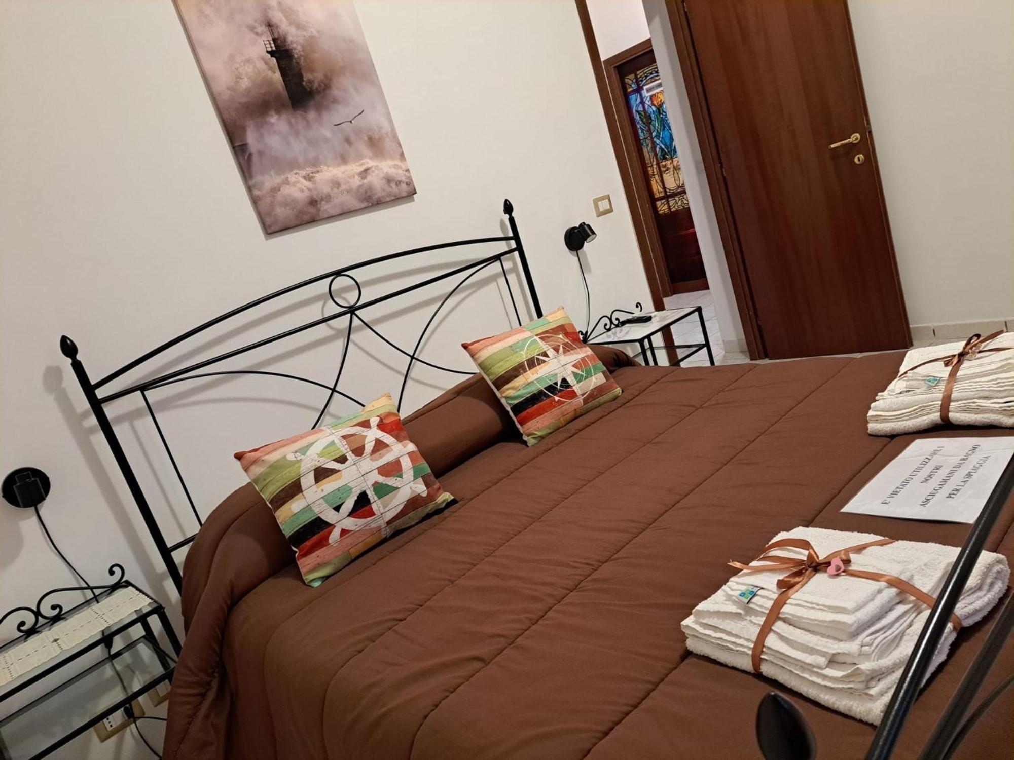 Apartment Holidays At The Dock - Airport *