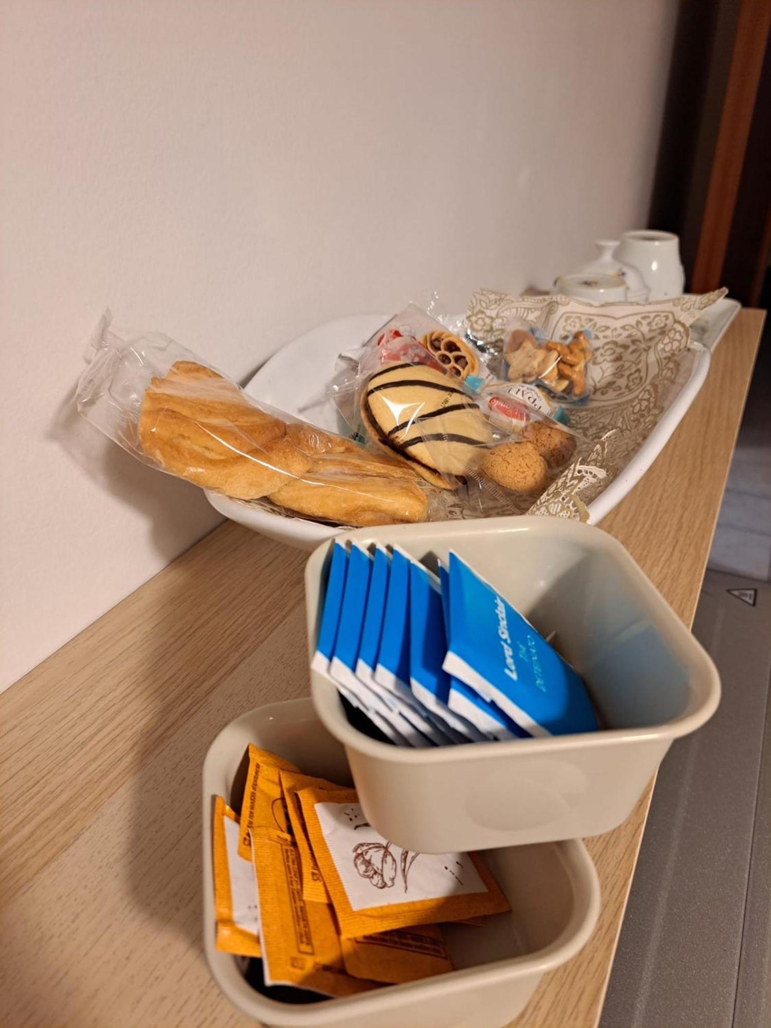 Holidays At The Dock - Airport Apartment Fiumicino