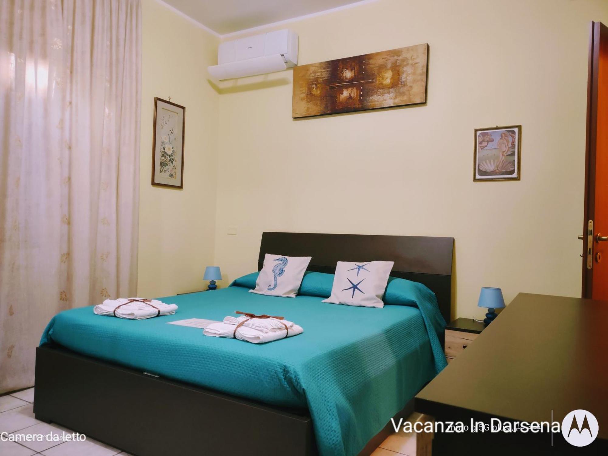 Apartment Holidays At The Dock - Airport
